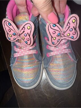 Girls Pink Mini Mouse Butterfly Accent Rainbow Knit Kids Sneakers size 11